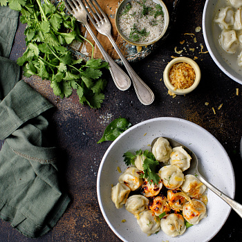 Какие специи использовать для бульона к Классическим пельменям